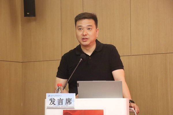 集团科协秘书长、培训学校校长刘攀总结发言.jpg