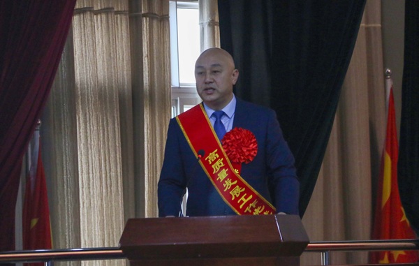 贾书记讲话.jpg 贾书记讲话.jpg